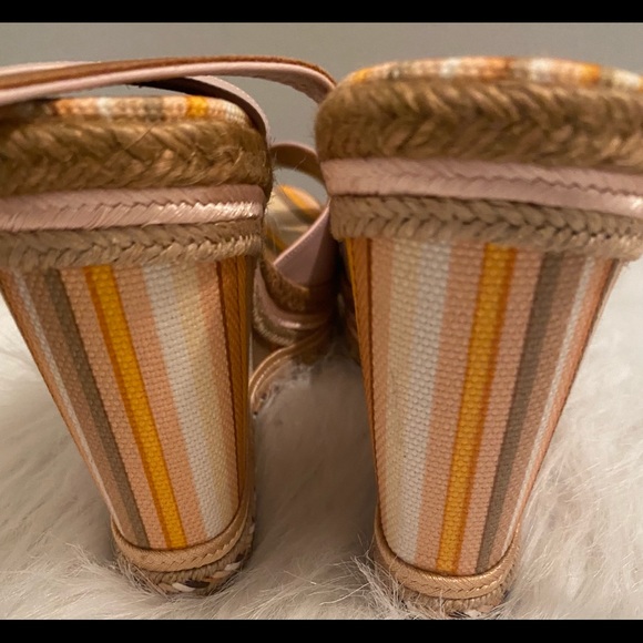 Valentino Garavani Espadrille Wedge Sandals - Picture 11 of 17